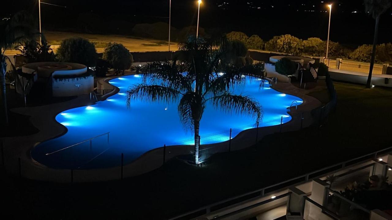 Tarifa Apartamento Piscina Ideal Familia Ninos Bagian luar foto